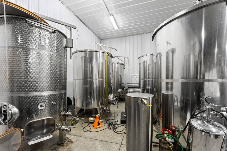 More Photos Of 14558 Ellsworth Rd, Berlin Center Specialty For Sale