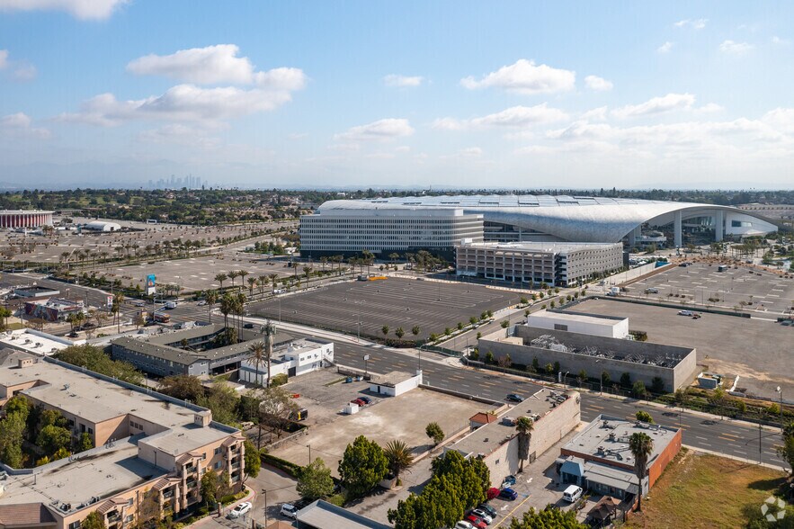 More Photos Of 923 S Prairie Ave, Inglewood Warehouse For Lease