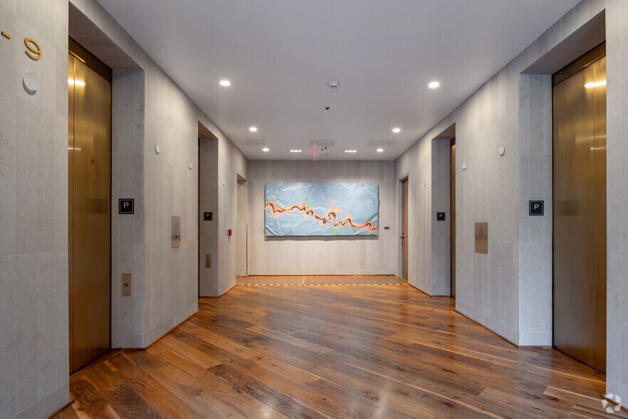 More Photos Of 111 Congress Ave, Austin Office For Lease