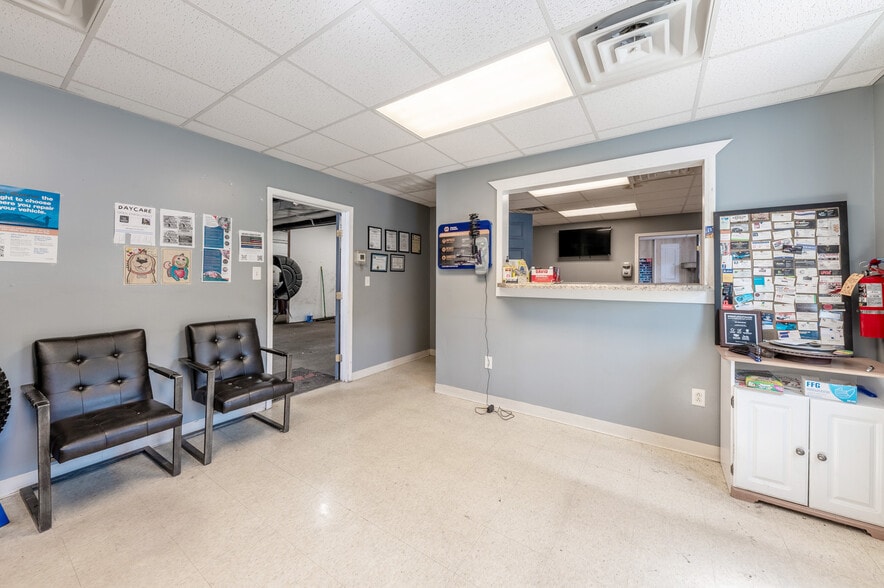 More Photos Of 1385 Greenbag Rd, Morgantown Industrial For Lease