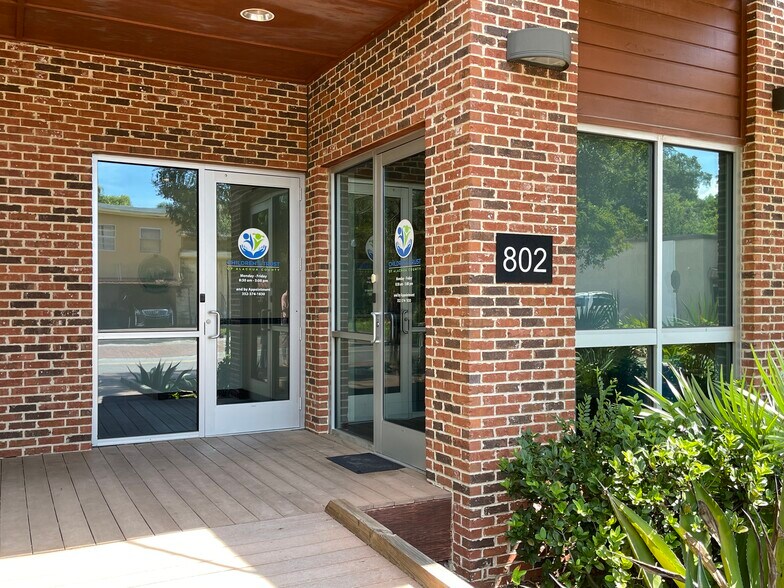 More Photos Of 802 NW 5th Ave, Gainesville Office For Lease