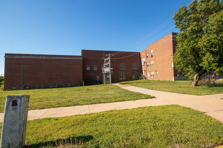 More Photos Of 311 N A St, Wellington Schools For Sale