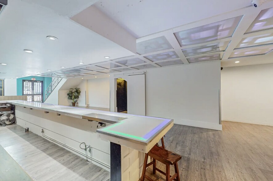 More Photos Of 211 Gold Ave SW, Albuquerque Storefront For Sale