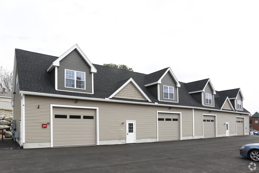 More Photos Of 1393 Lakeview Ave, Dracut Office For Lease