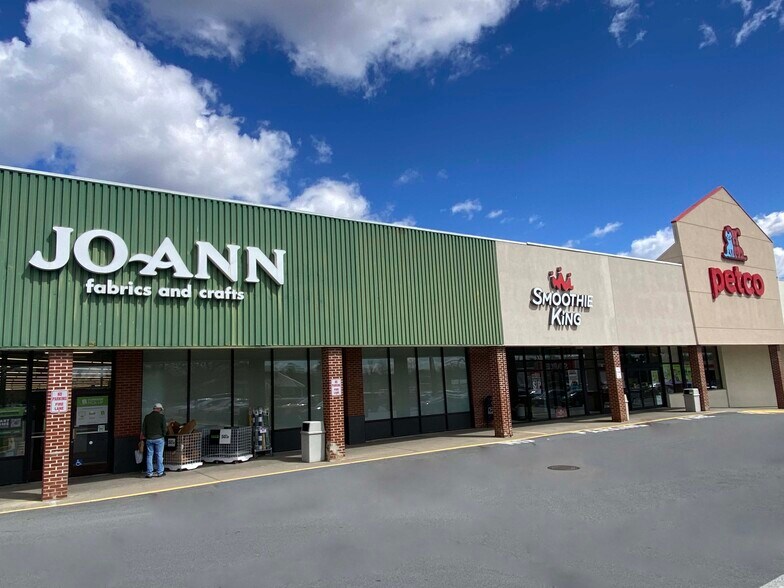 More Photos Of 711-756 Upper Glen St, Queensbury Unknown For Lease