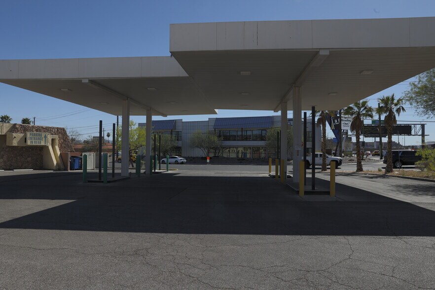 More Photos Of 4990 Paradise Rd, Las Vegas Service Station For Lease