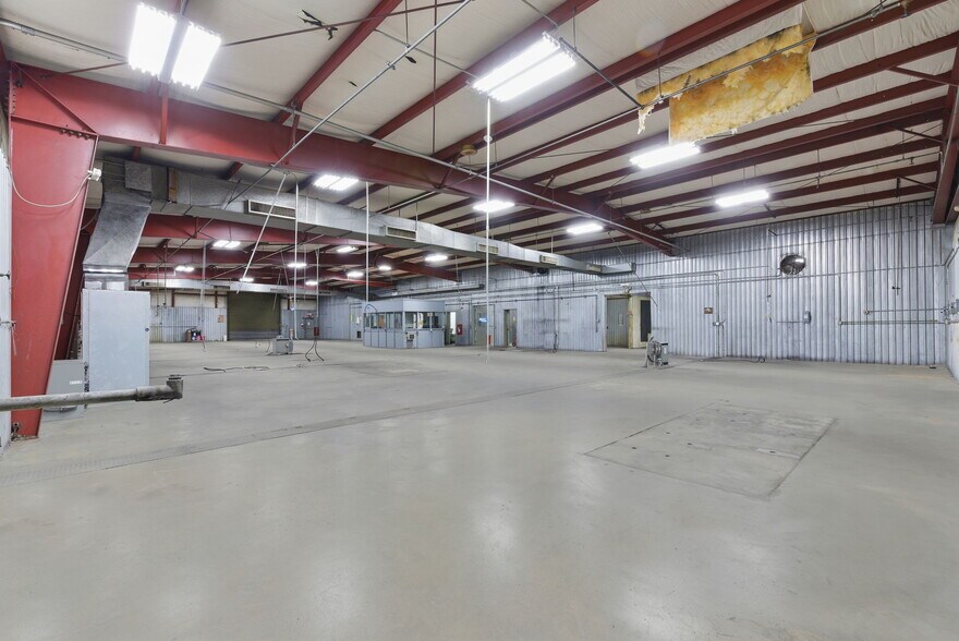 More Photos Of 13026 Rosecrest Dr, Houston Warehouse For Lease