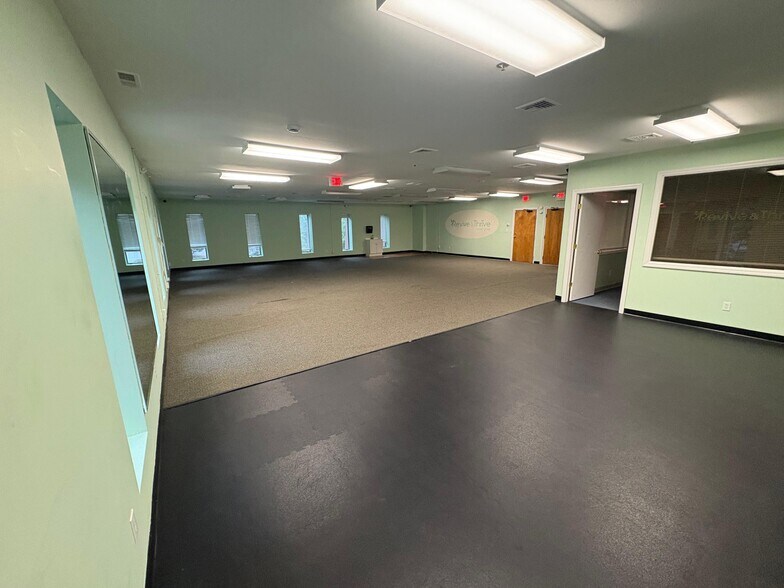 More Photos Of 490 Route 304, New City Office For Lease
