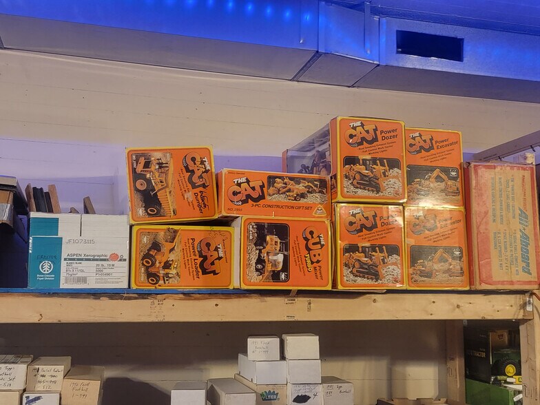 More Photos Of 1045 Eagon St, Barberton Manufacturing For Sale