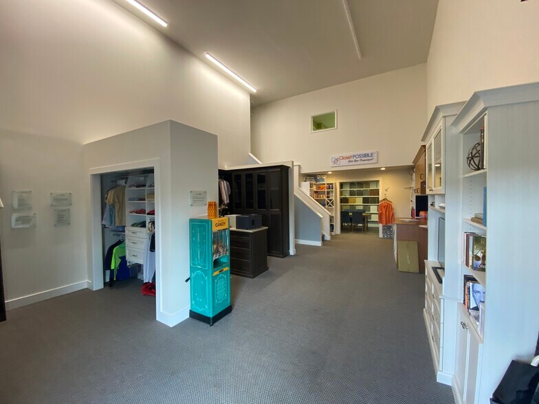 More Photos Of 1589 Reed Rd, Pennington Warehouse For Lease