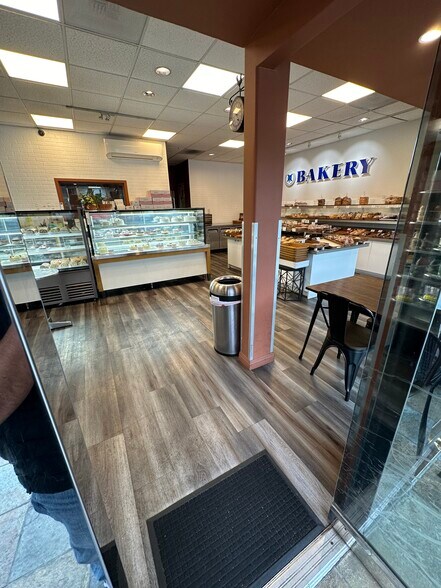 More Photos Of 15112-15212 S Western Ave, Gardena Unknown For Lease