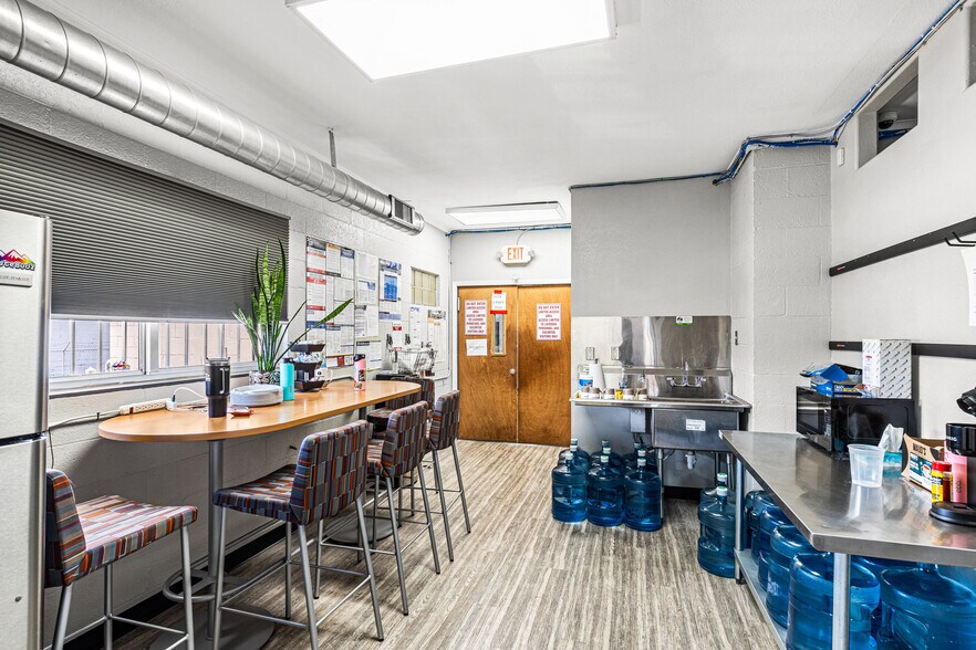 More Photos Of 711 W 8th St, Pueblo Warehouse For Sale