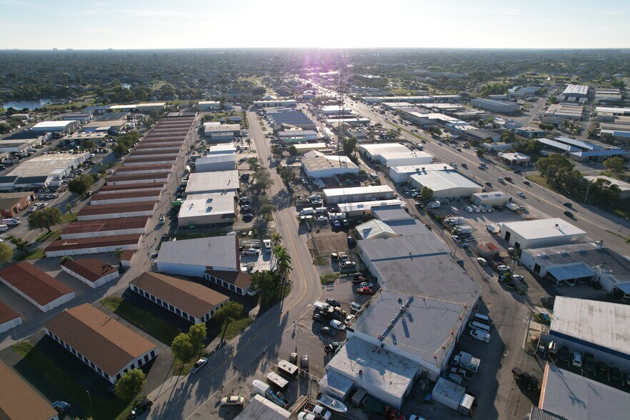 More Photos Of 1203 SE 9th Ter, Cape Coral Light Distribution For Lease