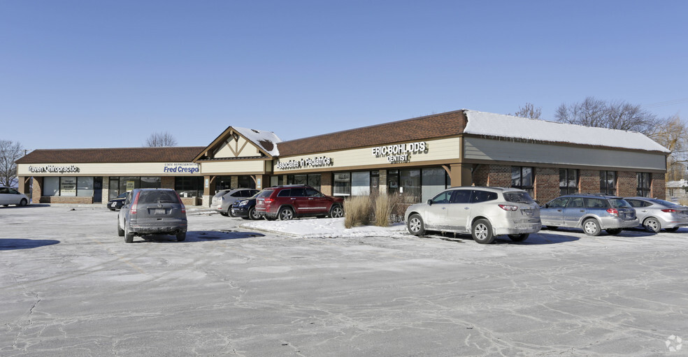 Primary Photo Of 1010-1024 E Schaumburg Rd, Streamwood General Retail For Lease