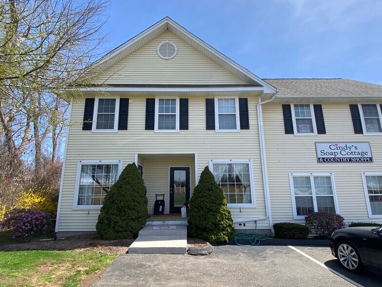 More Photos Of 27 S Main St, East Windsor Storefront Retail Office For Lease