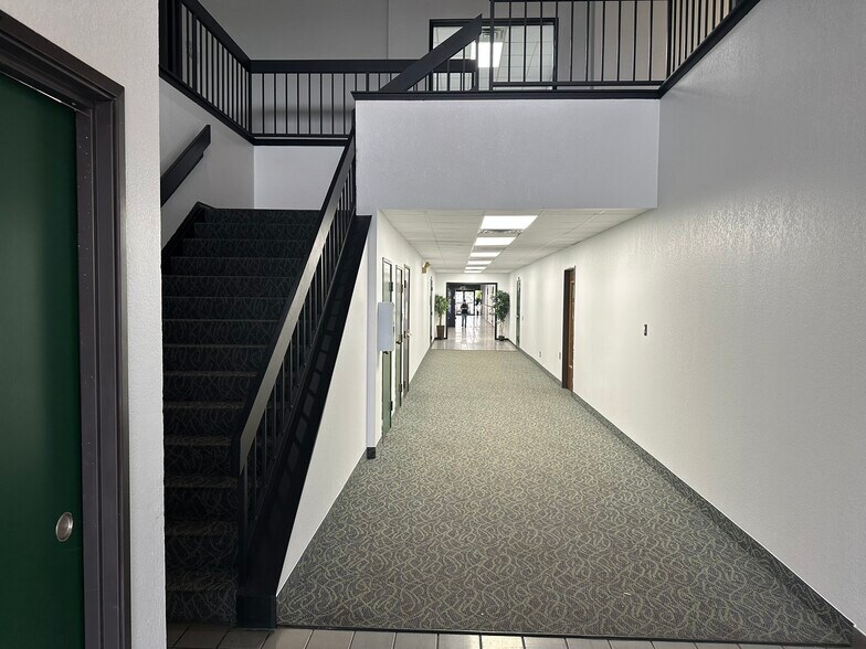 More Photos Of 2600 K Ave, Plano Office For Lease