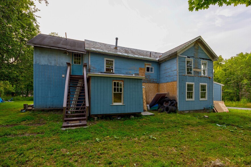 More Photos Of 35 Union St, Ballston Spa Flex For Sale