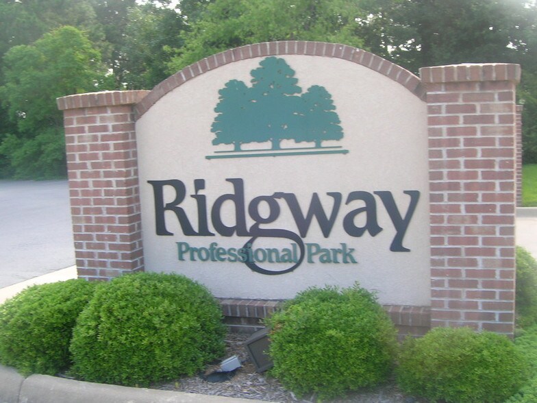 Primary Photo Of 1301 Ridgway Rd, Pine Bluff Medical For Lease