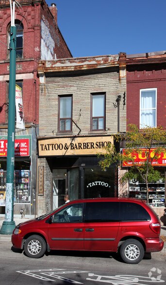 Primary Photo Of 429 Spadina Ave, Toronto Storefront Retail Office For Lease