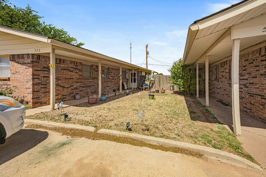 More Photos Of 501-524 Plaza Dr, Slaton Apartments For Sale