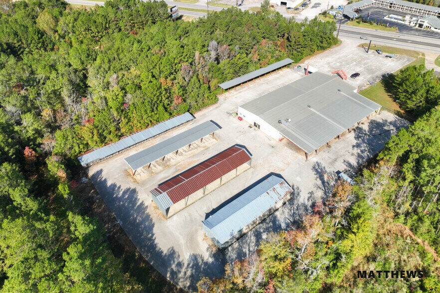 More Photos Of 609 W Gibson St, Jasper Distribution For Sale