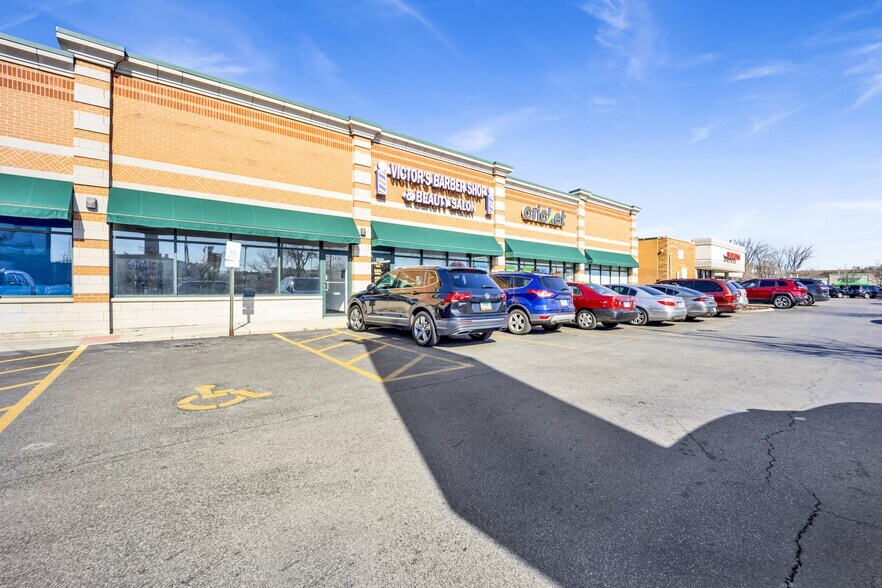 More Photos Of 3430 S Archer Ave, Chicago Storefront For Lease