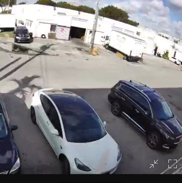 More Photos Of 400-490 SE 11th Ave, Hialeah Warehouse For Lease