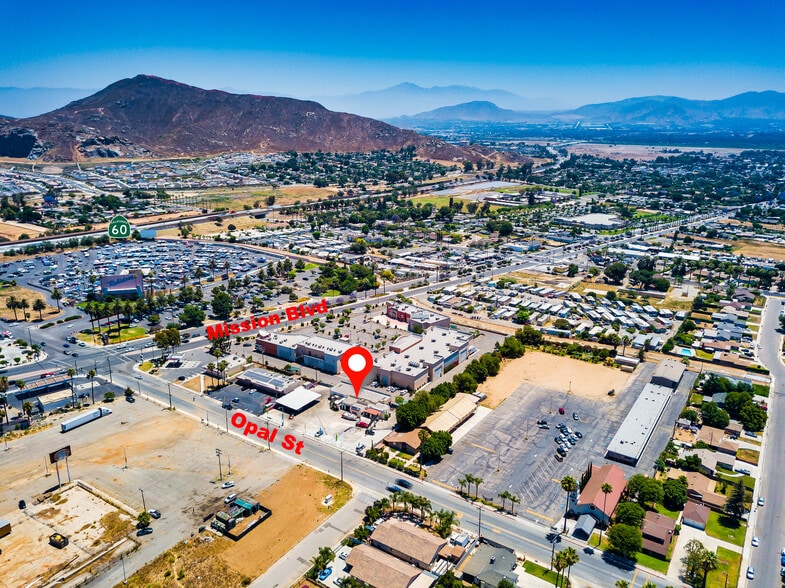 More Photos Of 3898 Opal St, Jurupa Valley Carwash For Sale