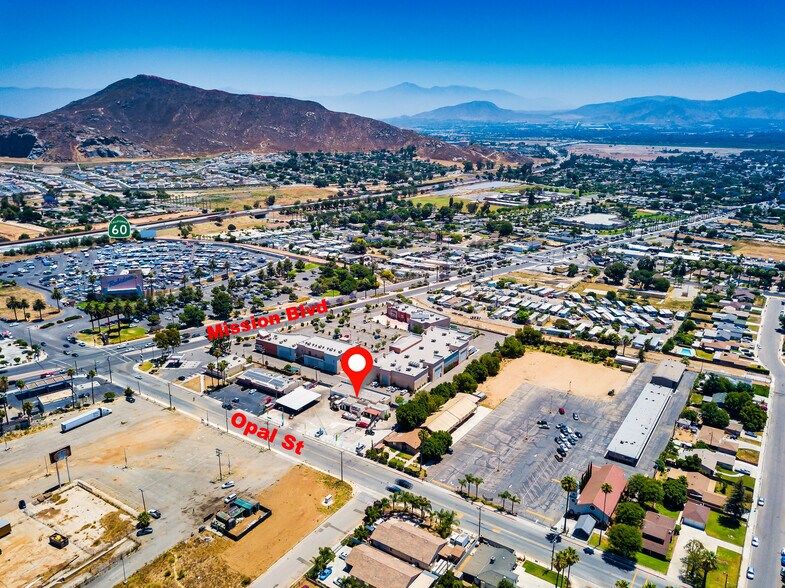 More Photos Of 3898 Opal St, Jurupa Valley Carwash For Sale