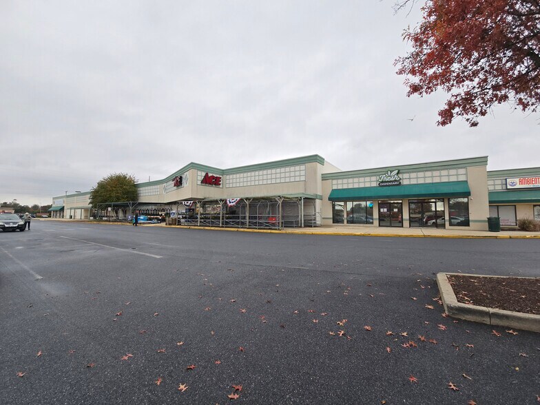 More Photos Of 605-649 S Dupont Blvd, Milford Unknown For Lease