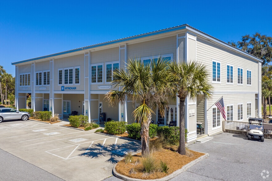 Primary Photo Of 1 King Cotton Rd, Edisto Island Hotel For Sale