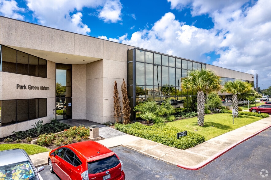 More Photos Of 4444 Corona Dr, Corpus Christi Office For Lease