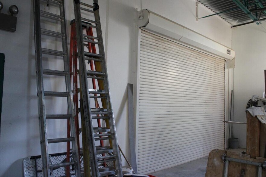 More Photos Of 11020 Argal Ct, El Paso Warehouse For Sale