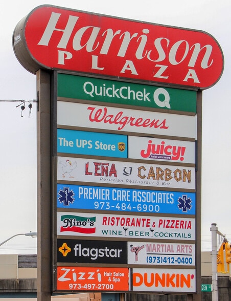 More Photos Of 400-450 Bergen St, Harrison Unknown For Lease