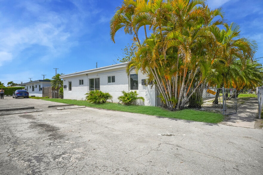 Primary Photo Of 11775 Sw 223rd St, Miami Apartments For Sale