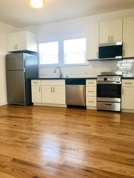 More Photos Of 1628 Tyler St, Berkeley Apartments For Sale