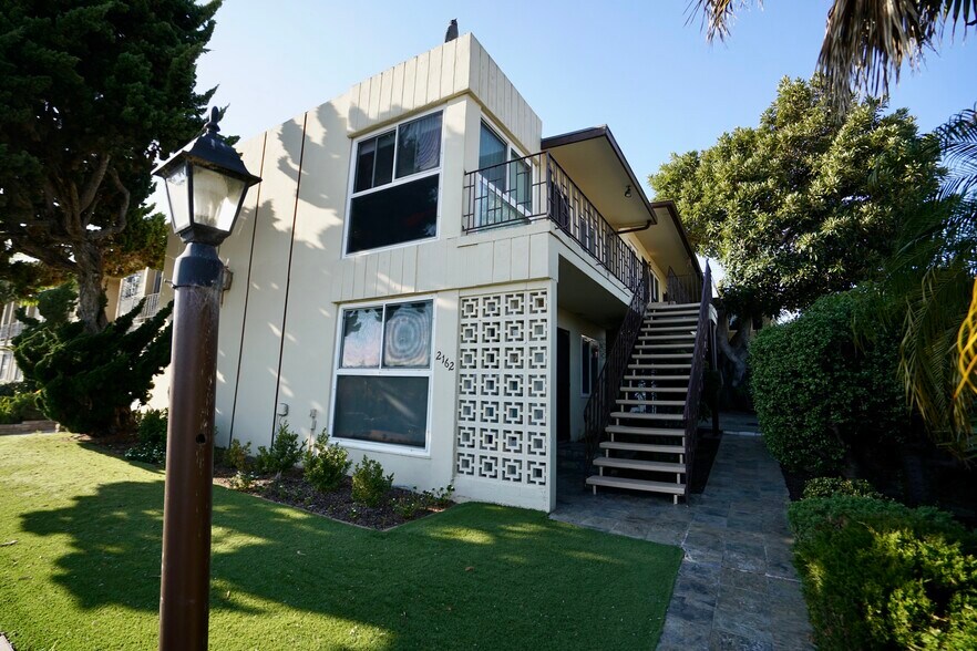 More Photos Of 2162 Thomas Ave, San Diego Apartments For Sale