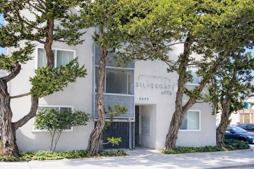 More Photos Of 5499 Claremont Ave, Oakland Apartments For Sale