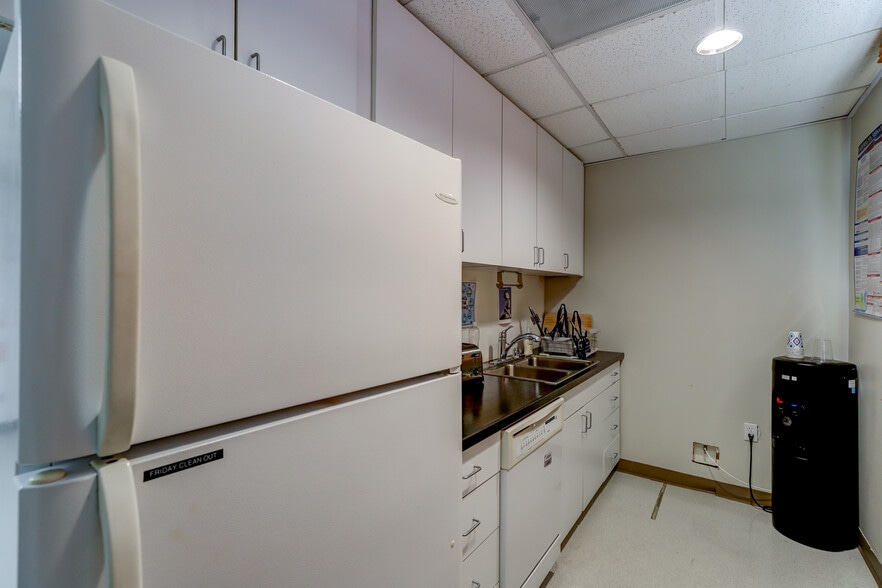 More Photos Of 155 El Camino Real, Tustin Office For Lease