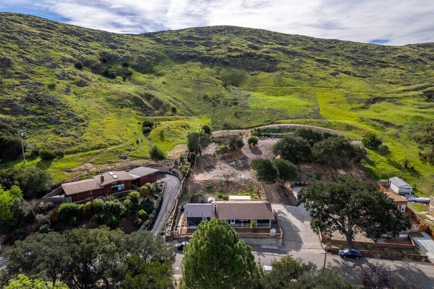 More Photos Of 3291 Rockview Pl, San Luis Obispo Apartments For Sale