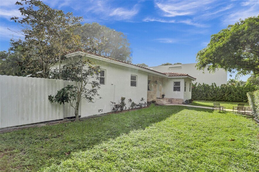 More Photos Of 76 NE 49th St, Miami Apartments For Sale