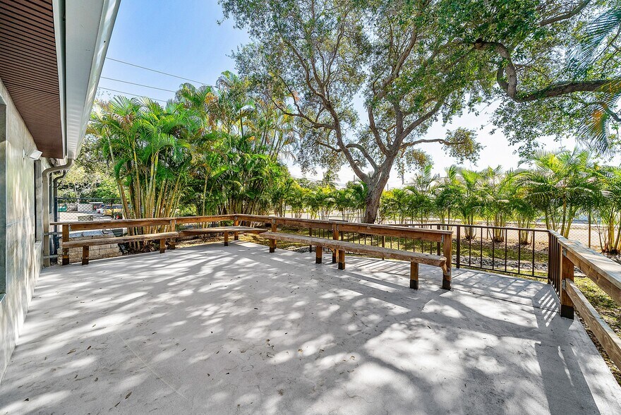 More Photos Of 112 SE 10th St, Delray Beach Office Residential For Lease