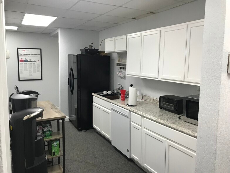 More Photos Of 310 N Main St, Keller Unknown For Lease