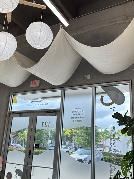 More Photos Of 10887-10891 NW 17th St, Miami Unknown For Lease