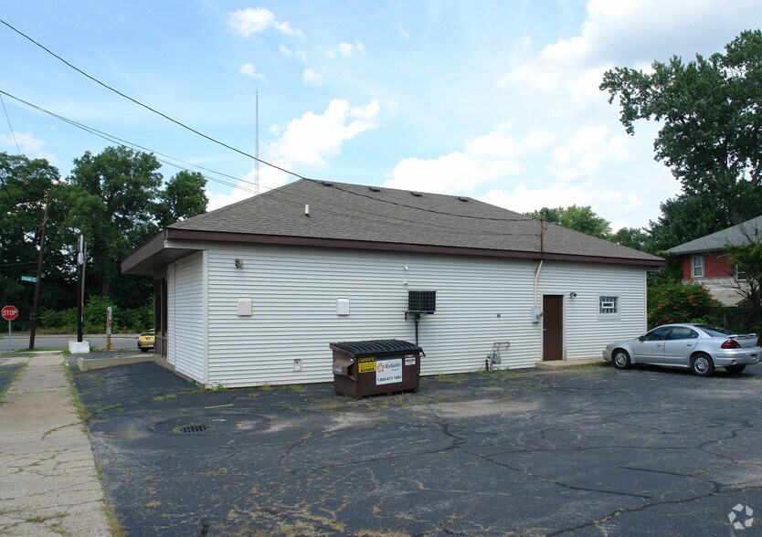 More Photos Of 1602 E Lincolnway, South Bend Freestanding For Lease
