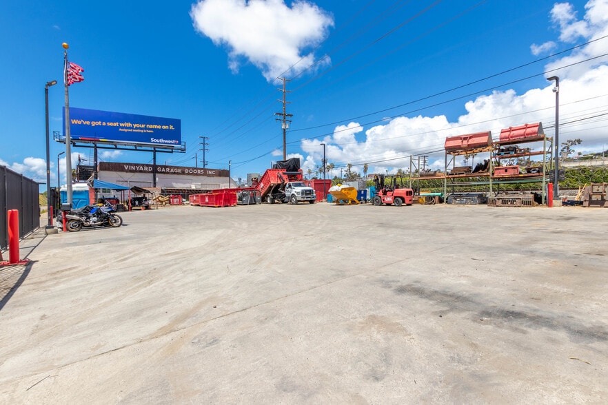 More Photos Of 3571 Pacific Hwy, San Diego Contractor Storage Yard For Lease