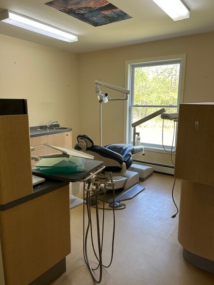 More Photos Of 292 South St, Blue Hill Office For Lease
