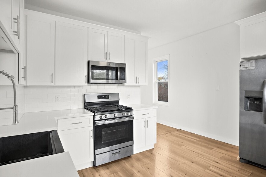 More Photos Of 252-254 Magnolia St, Dorchester Apartments For Sale