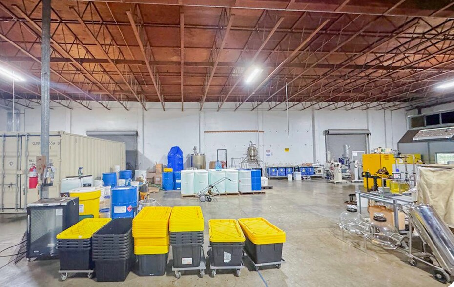 More Photos Of 9255 SE Mcbrod Ave, Portland Warehouse For Lease