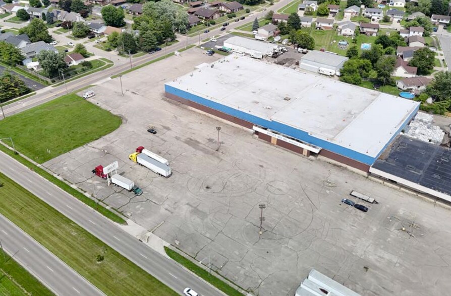 More Photos Of 4680 Caprice Dr, Middletown Industrial For Lease